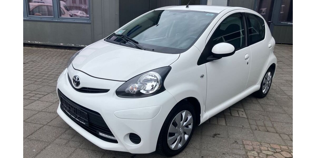 Toyota Aygo (X) 50.000 km 5.700 &euro; Greven 48268