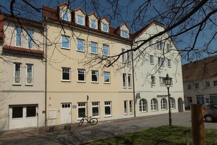 ZENTRUM + WUNDERSCHÖNE 1-ZI-Wohnung MIT+BAD MIT WANNE+NEUBAU+PARKETT+TG-STELLPLATZ