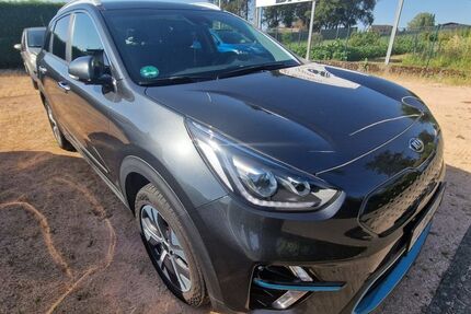 Kia Niro 54.215 km 23.290 &euro; Merzig / Weiskirchen 66663