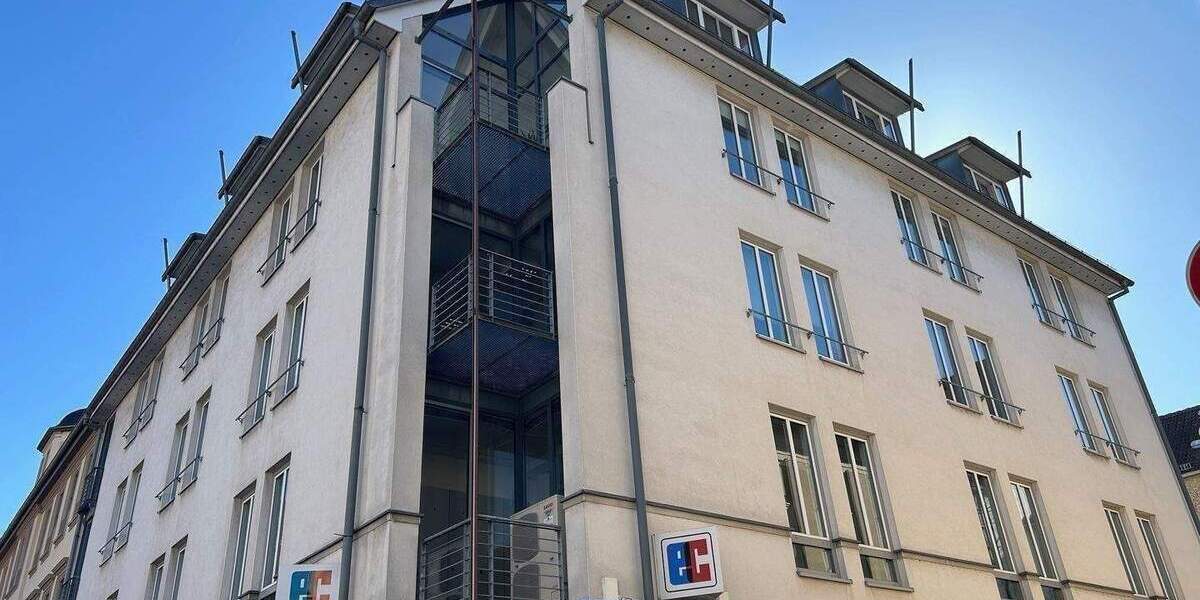 Etagenwohnung Weißenfels - 3 Zimmer, 109 m&sup2;, 800&euro; | Angebot:24990147