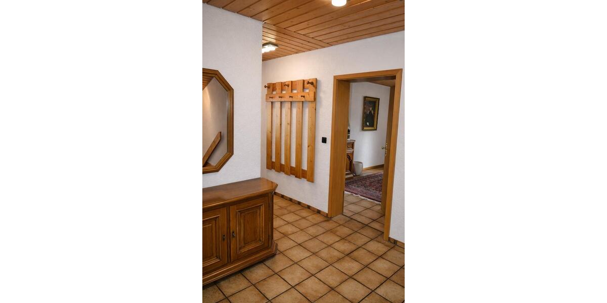 Einfamilienhaus Titisee-Neustadt Neustadt - 5 Zimmer, 160 m&sup2;, 400.000&euro; | Angebot:26239397