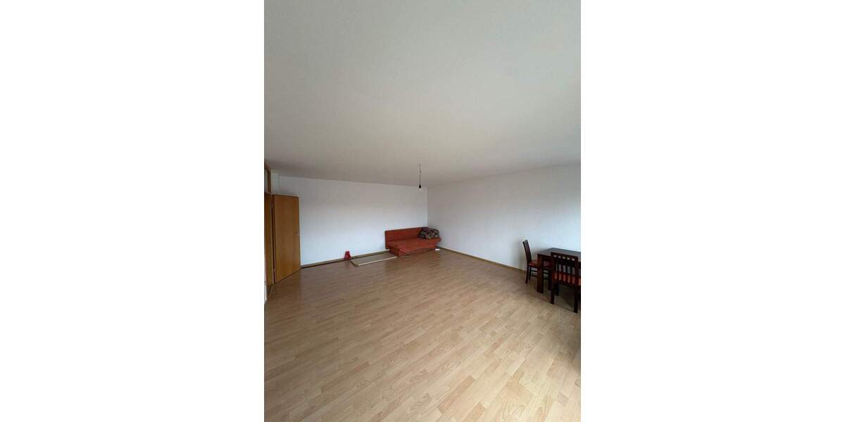 Etagenwohnung Flöha Plaue - 2 Zimmer, 87 m&sup2;, 430&euro; | Angebot:25999172