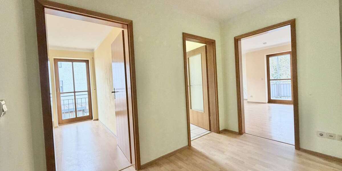 Etagenwohnung Neuburg - 2 Zimmer, 61 m&sup2;, 640&euro; | Angebot:26676378