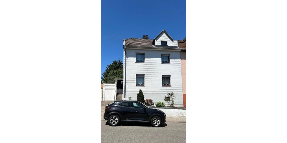 Doppelhaushälfte Saarbrücken West - 7 Zimmer, 145 m&sup2;, 190.000&euro; | Angebot:27030267