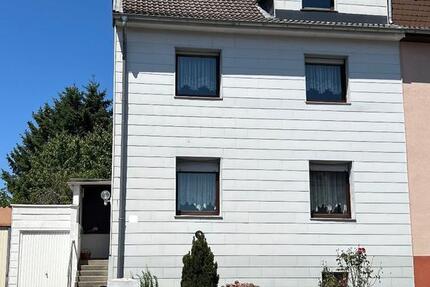 Haus Saarbrücken West - 7 Zimmer, 145 m&sup2;, 190.000&euro; | Angebot:27030267