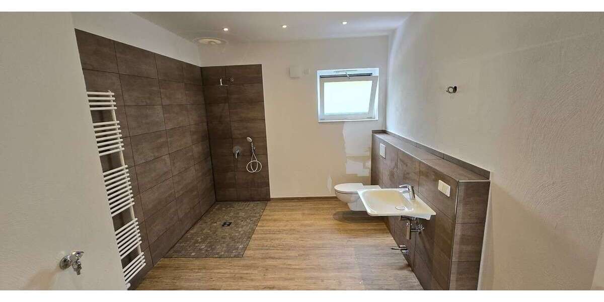 Etagenwohnung Eisenberg-Steinborn Steinborn - 2.5 Zimmer, 100 m&sup2;, 1.190&euro; | Angebot:27300873