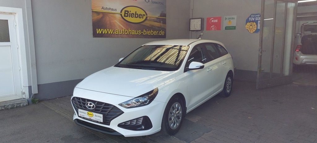Hyundai i30 54.000 km 16.250 &euro; Sarching 93092