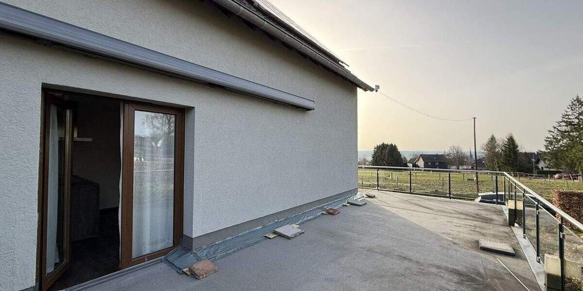 Etagenwohnung Monschau / Mützenich Mützenich - 4 Zimmer, 102 m&sup2;, 200.000&euro; | Angebot:25801607