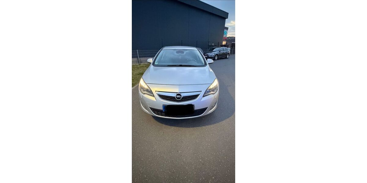 Opel Astra 204.600 km 3.450 &euro; Hausen 63840