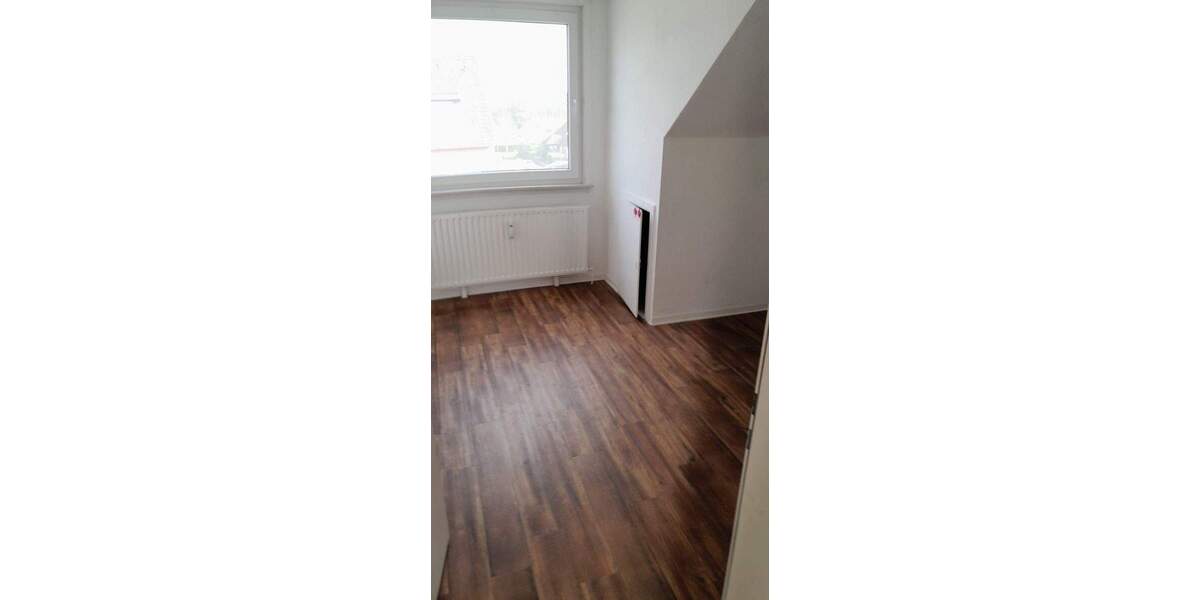 Etagenwohnung Dollern - 4 Zimmer, 85 m&sup2;, 890&euro; | Angebot:25878435