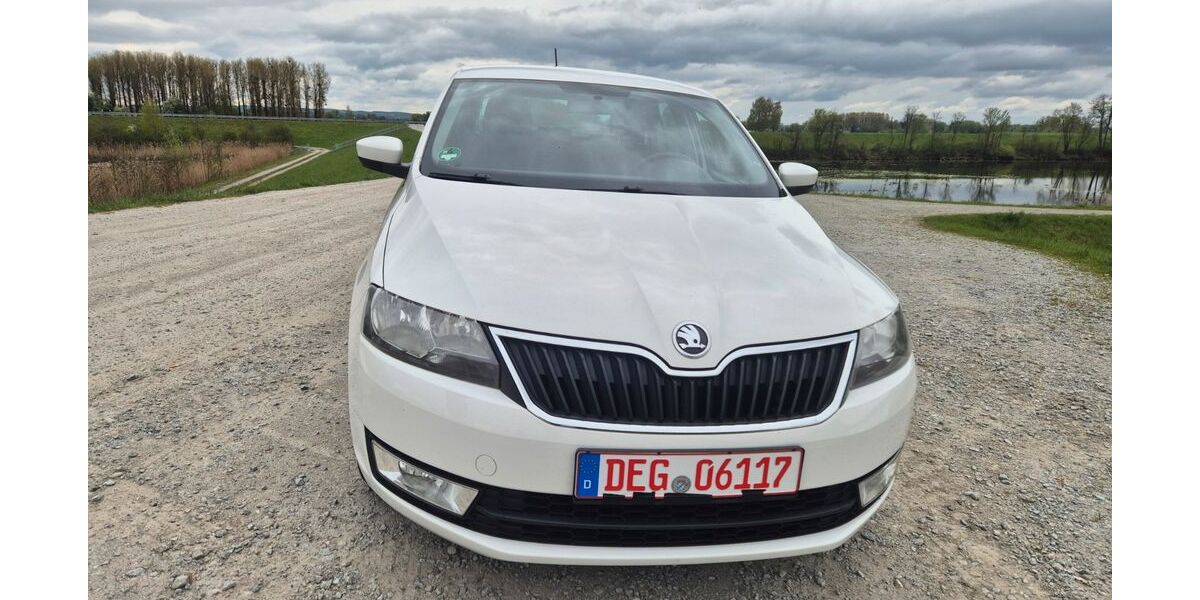 Skoda Rapid 145.000 km 5.999 &euro; Deggendorf 94469
