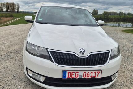 Skoda Rapid 145.000 km 6.900 &euro; Deggendorf 94469