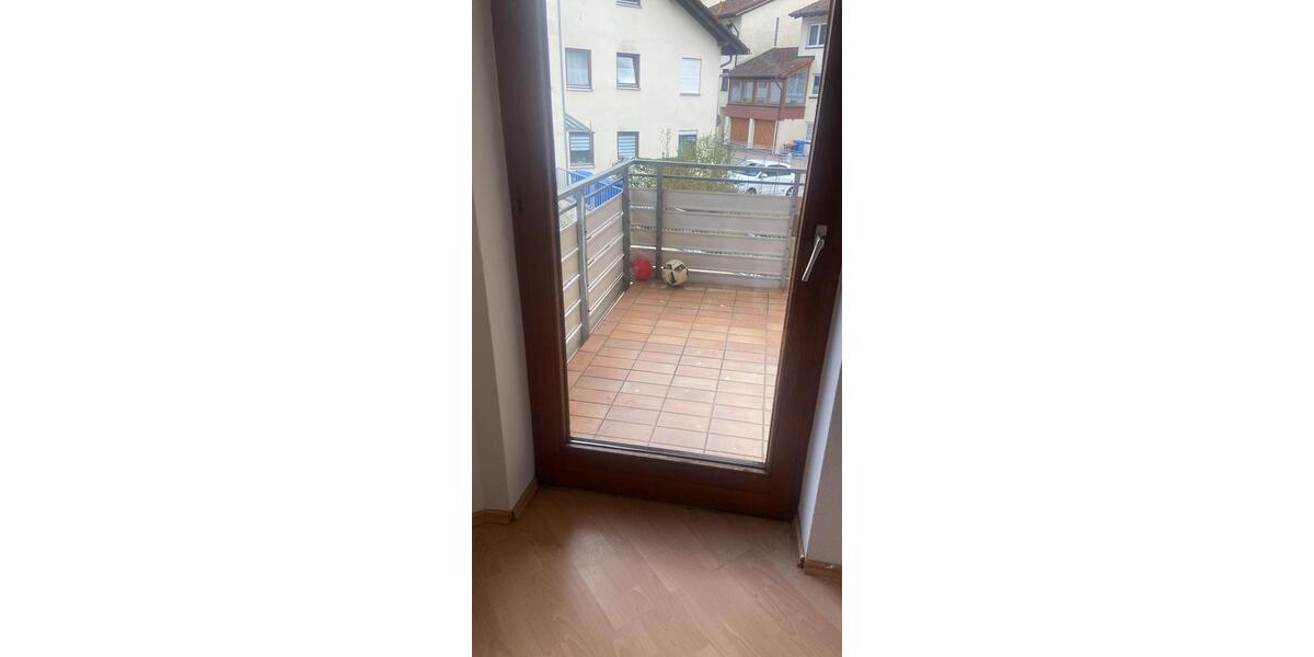 Etagenwohnung Schramberg - 4 Zimmer, 105 m&sup2;, 1.200&euro; | Angebot:26256472