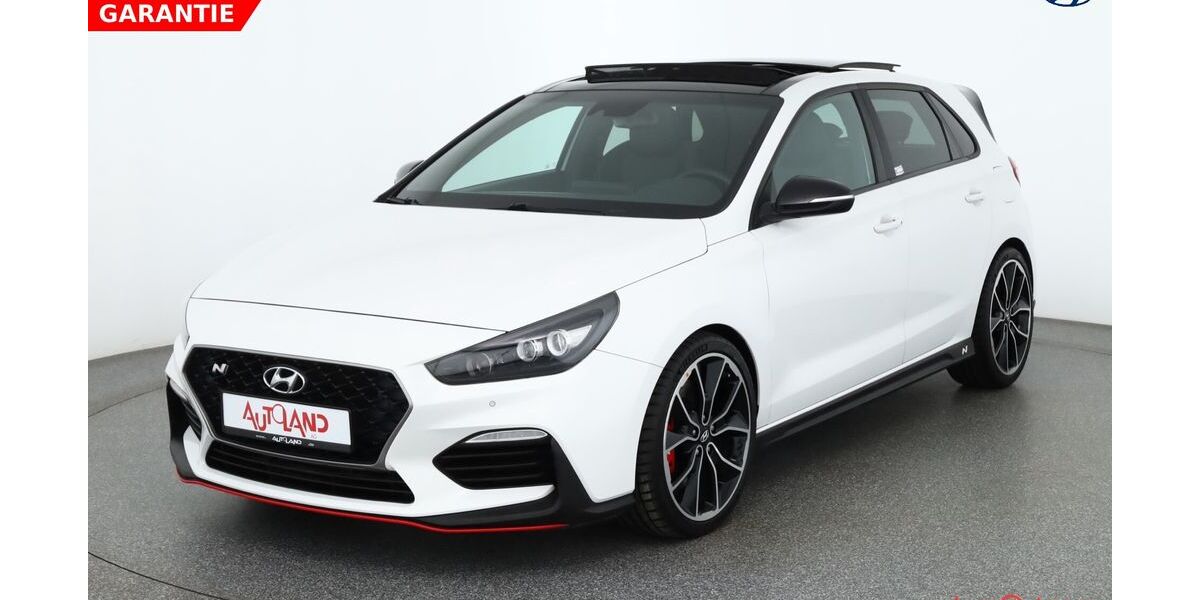 Hyundai i30 63.965 km 24.990 &euro; Dresden 01069