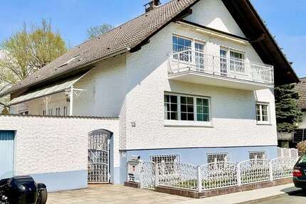 Haus Altenstadt - 8 Zimmer, 243 m&sup2;, 425.000&euro; | Angebot:26474835