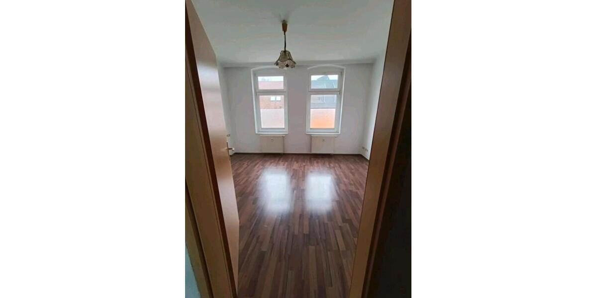 Etagenwohnung Calbe (Saale) - 2 Zimmer, 50 m&sup2;, 290&euro; | Angebot:27627438