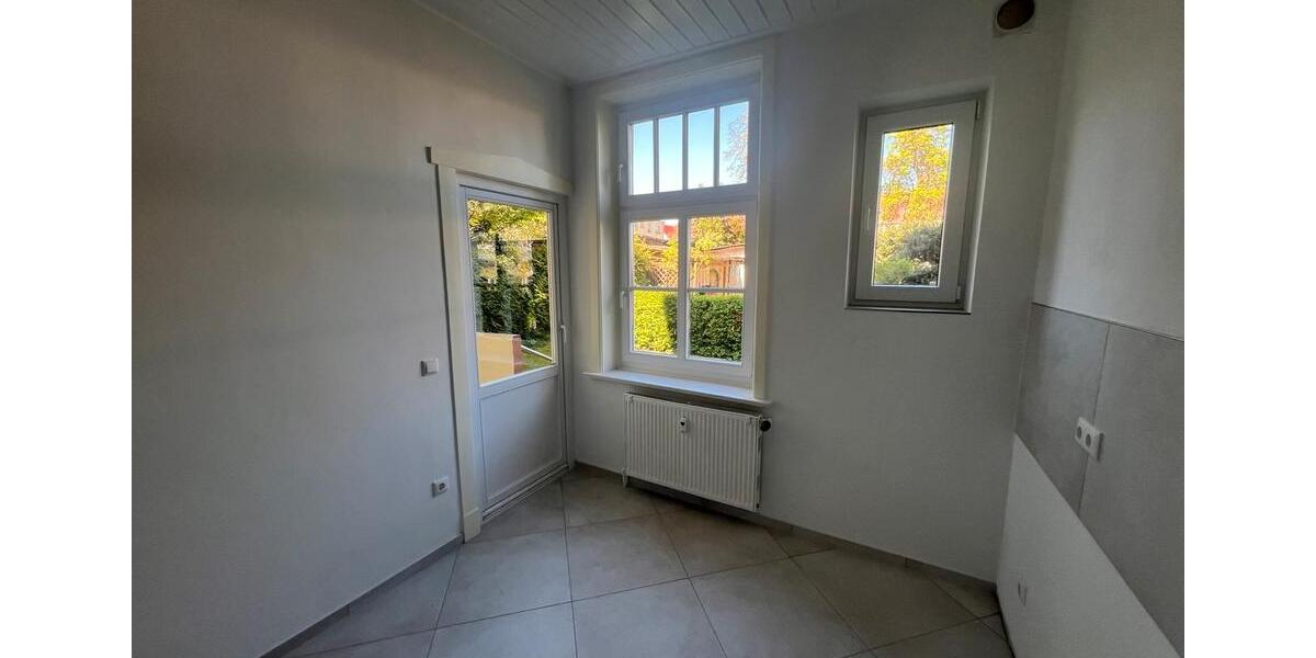 Erdgeschoßwohnung Güstrow - 4 Zimmer, 112 m&sup2;, 1.000&euro; | Angebot:26406513