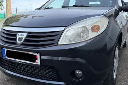 Dacia Sandero 181.000 km 1.999 &euro; Lahr 77933
