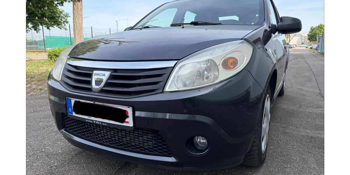 Dacia Sandero 181.000 km 1.999 &euro; Lahr 77933