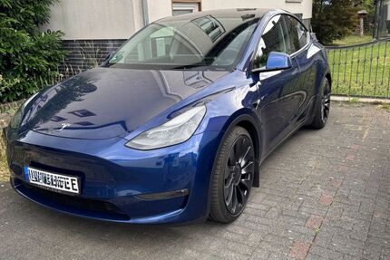 Tesla Model Y 39.900 km 40.600 &euro; Oberursel 61440