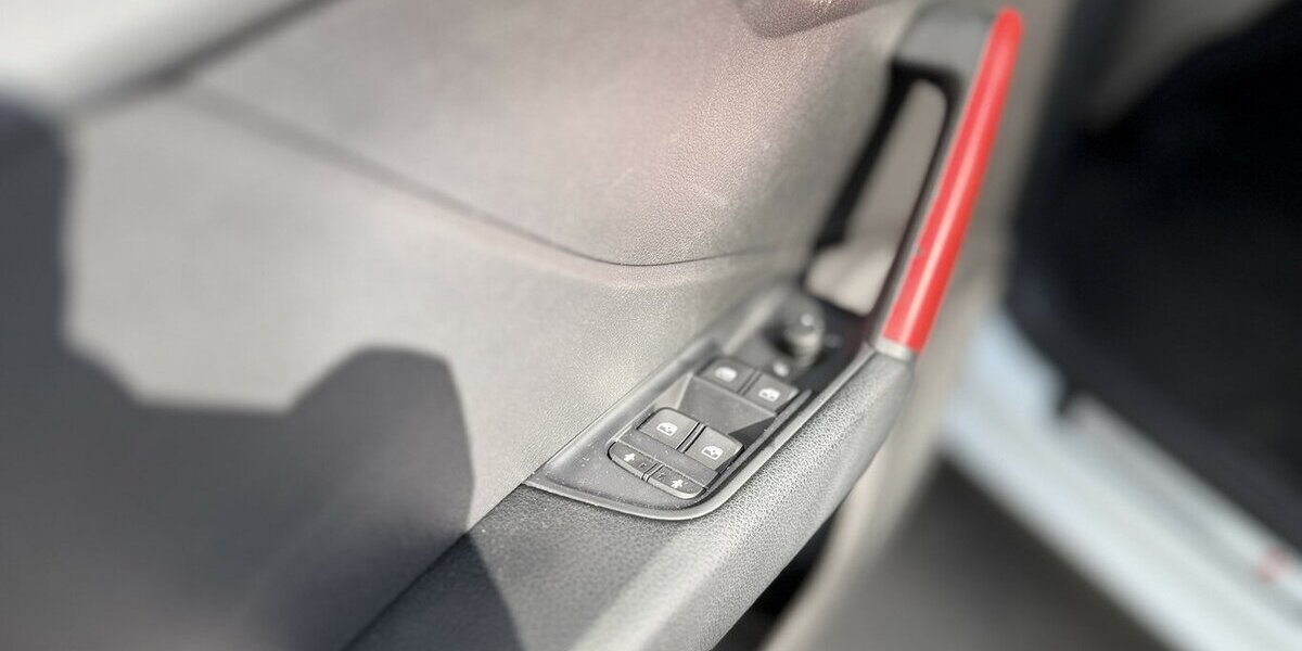 Audi Q2 35 TDI Sport / S Line / KeylessGO / AHK 55.000 km 25.180 &euro; Mönchengladbach 41066