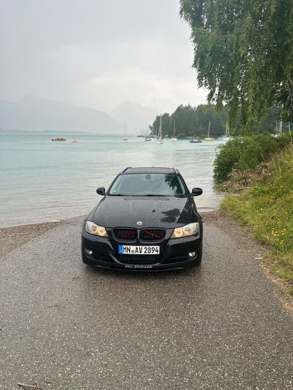 320