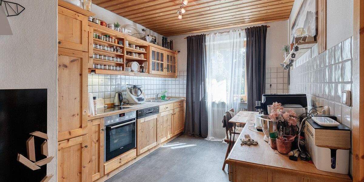 Einfamilienhaus Raubling Pfraundorf - 7 Zimmer, 241 m&sup2;, 1.090.000&euro; | Angebot:25689913