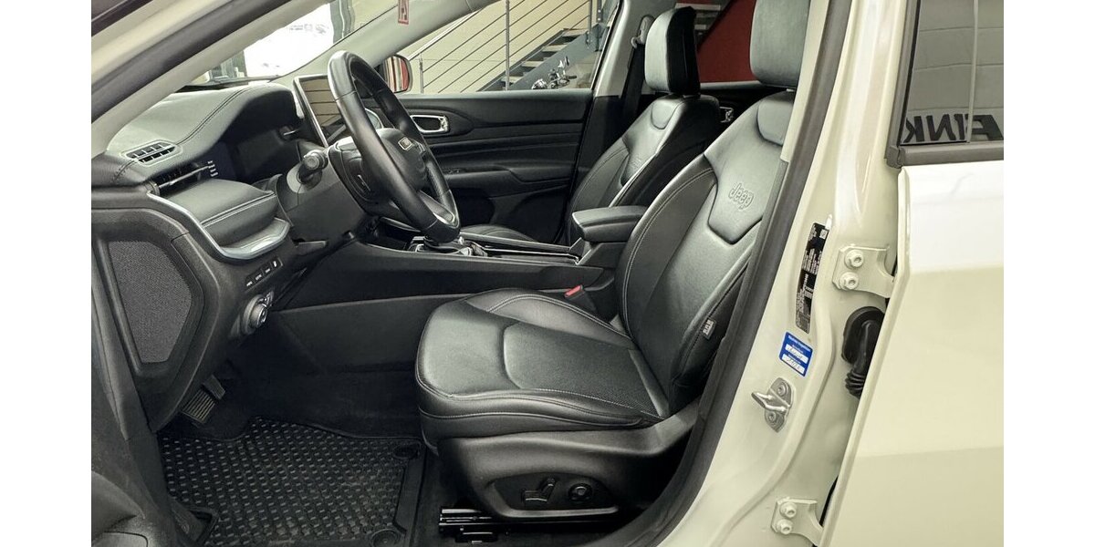 Jeep Compass S Plug-IN Hybrid 4WD 1.Hand Anhängerkplg 43.400 km 24.720 &euro; Lich 35423