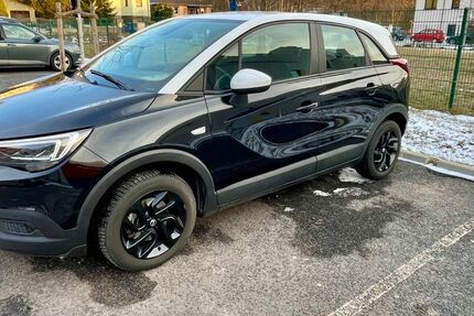 Opel Crossland (X) 34.945 km 13.399 &euro; Berlin 12589