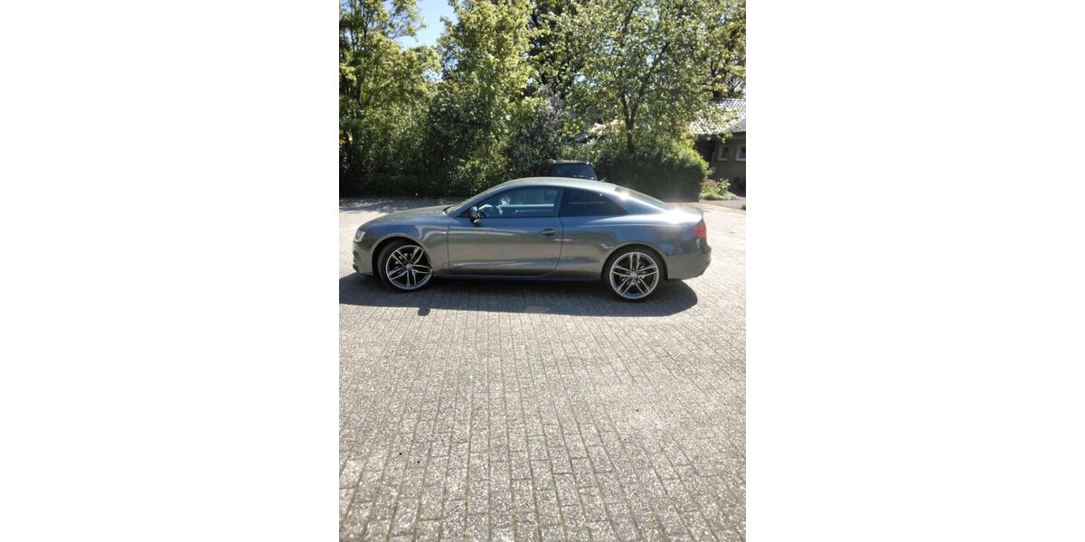 Audi A5 72.500 km 17.200 &euro; Oldenburg 26125