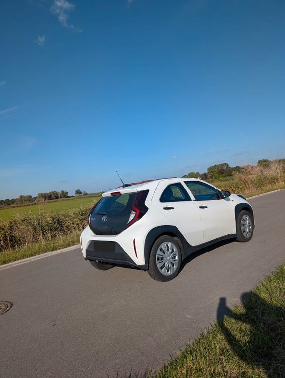 Toyota Aygo (X) 24.000 km 14.500 € Barßel 26676