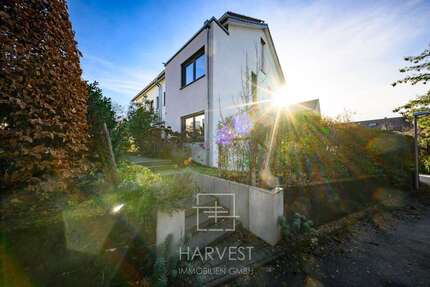 Haus zum Kaufen in Stuttgart 925.000 € 154.69 m² 5 zimmer