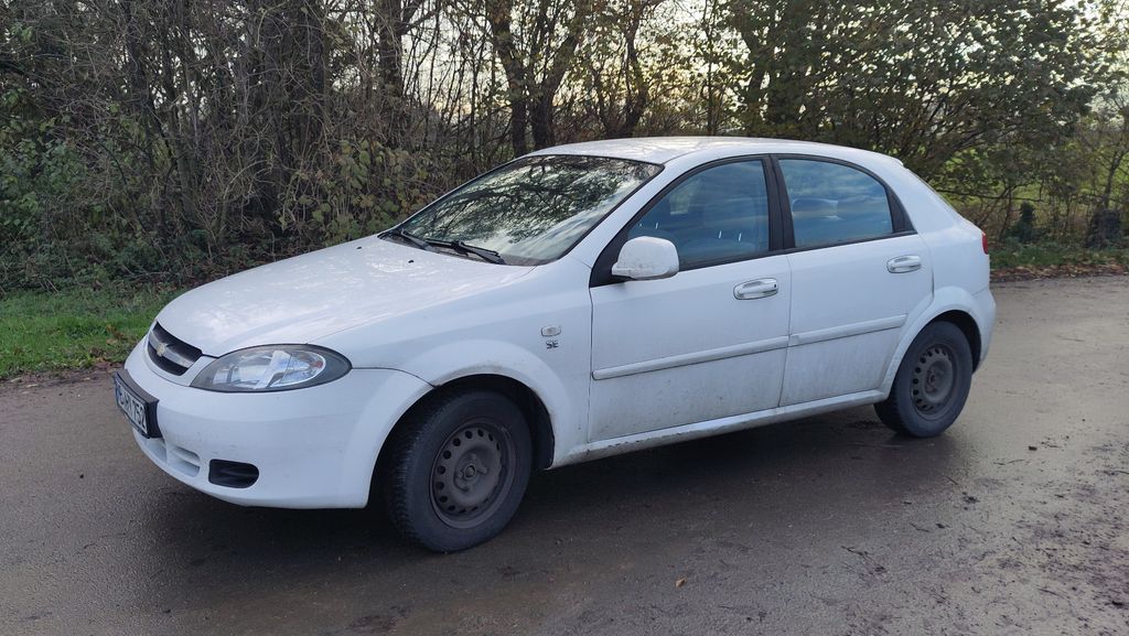 Chevrolet Lacetti 233.000 km 680 &euro; Altenbeken 33184