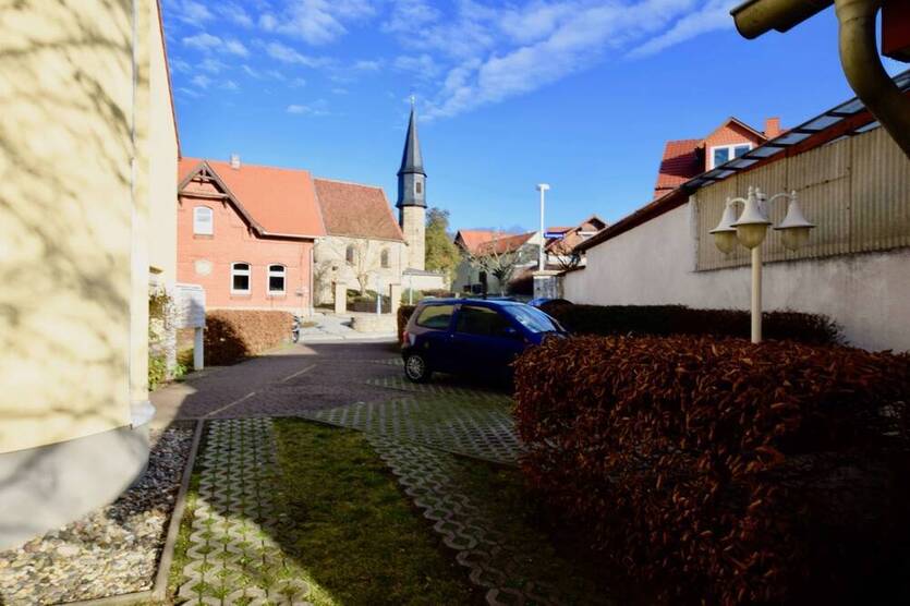 EinraumWohnung im EG mit Balkon und TG- Stellplatz