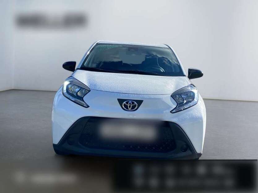 Toyota Aygo 25.424 km 15.490 € Grünwald 82031