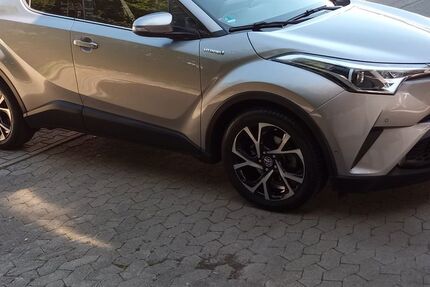 Toyota C-HR 85.000 km 18.900 € Illertissen 89257
