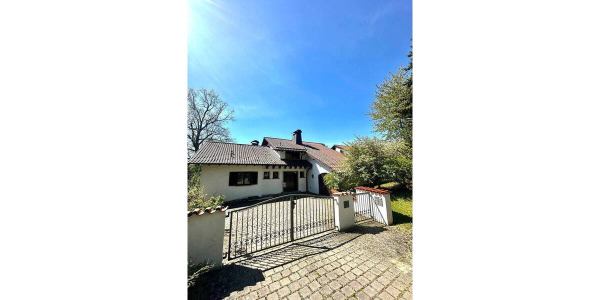 Einfamilienhaus Coburg - 7 Zimmer, 200 m&sup2;, 695.000&euro; | Angebot:26331145