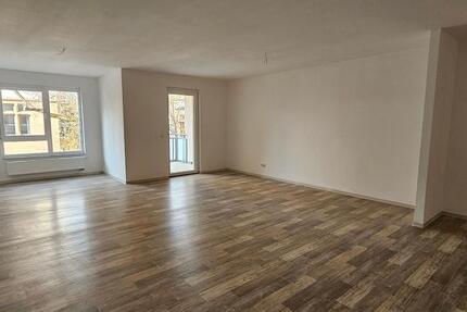 Wohnung Mühlhausen (Thüringen) - 4 Zimmer, 108 m&sup2;, 759&euro; | Angebot:25509038