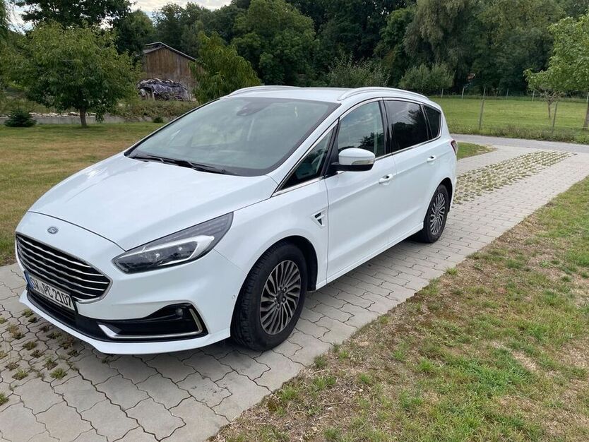 S-Max