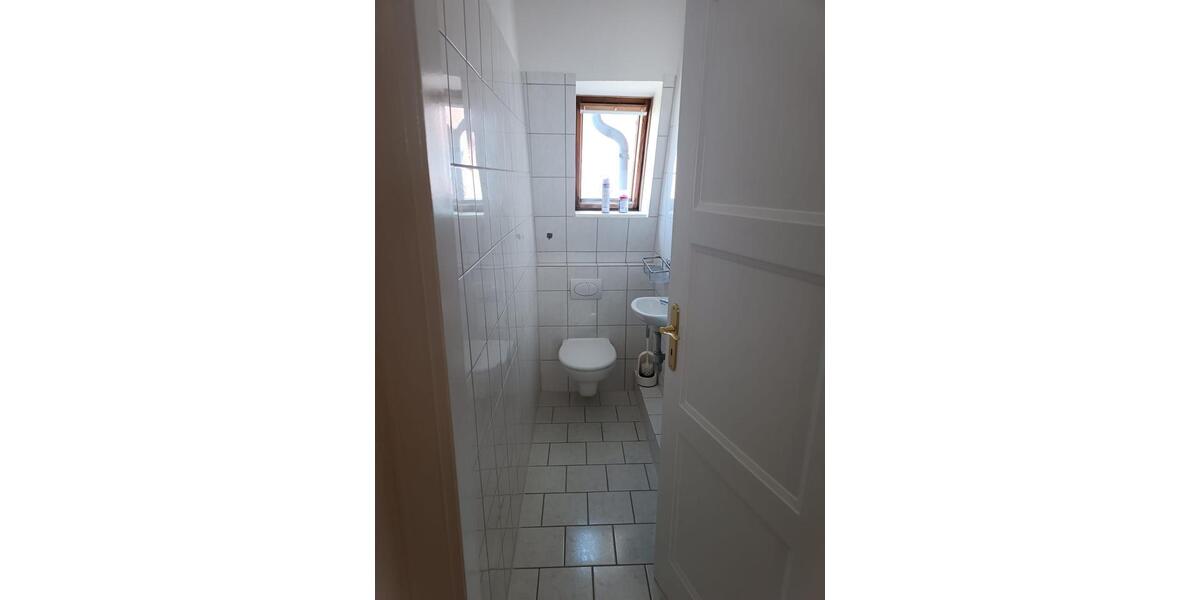 Etagenwohnung Mannheim Fahrlach - 4 Zimmer, 100 m&sup2;, 1.049&euro; | Angebot:25932426