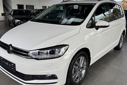 VW Touran 15.400 km 33.770 € Lünen 44536