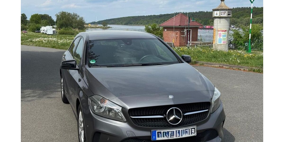 Mercedes-Benz A 200 159.000 km 13.800 &euro; Artlenburg 21380