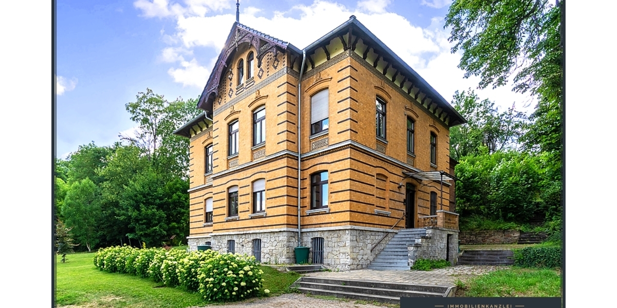 Exklusives Zweifamilienhaus in Pößneck: Eine Synthese aus Historie und Moderne - Zweifamilienhaus Pößneck | Angebot:25856998