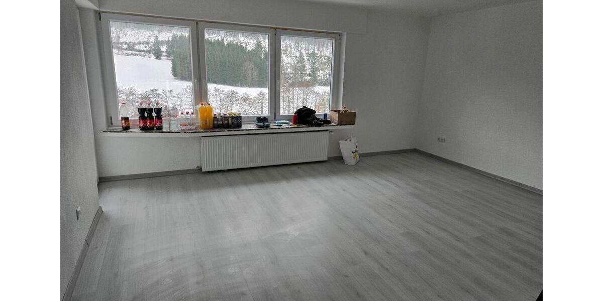 Etagenwohnung Kirchhundem - 3 Zimmer, 120 m&sup2;, 800&euro; | Angebot:25150000