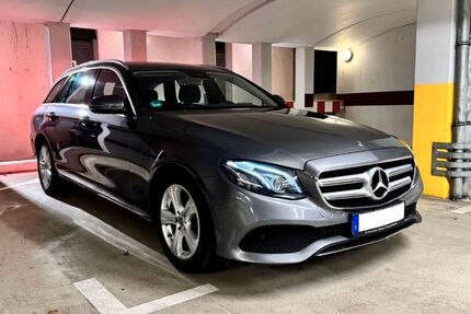 Mercedes-Benz E 220 241.000 km 18.400 &euro; Trockenborn-Wolfersdorf 07646