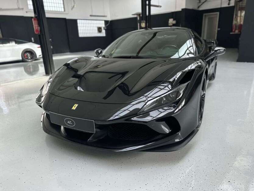 F8 Tributo