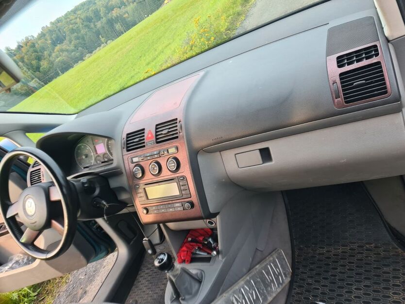 VW Touran 310.000 km 2.500 € Großseifen 56472