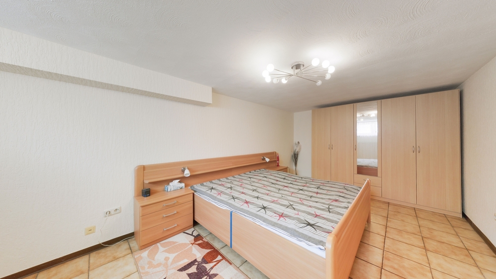 3D: Familienglück in ruhiger Lage - Sehr gepflegtes Einfamilienhaus mit Kamin, Balkon und viel Platz - Reihenendhaus Gangelt | Angebot:26777849