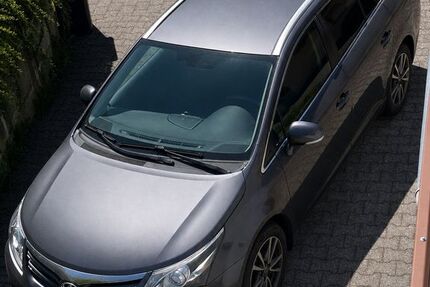 Toyota Avensis 180.433 km 7.950 &euro; Breitenbach 66916
