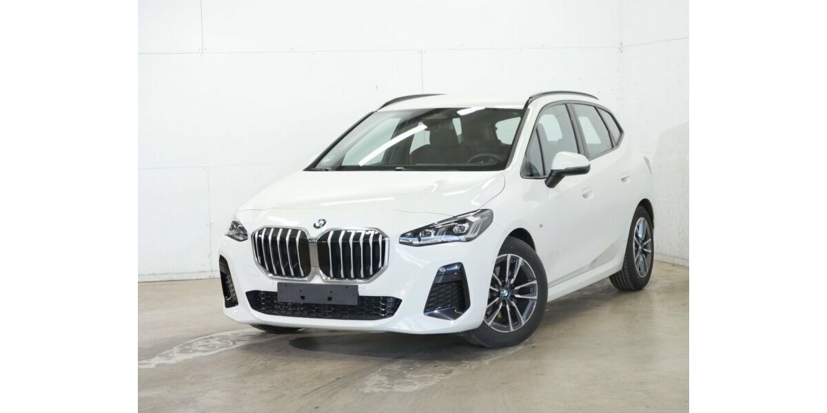 BMW 220 Active Tourer 9.900 km 32.440 &euro; Paderborn 33100